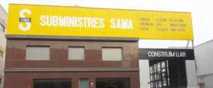 Façana de les instal·lacions de Subministres Sama, a la localitat de Castelldefels (Barcelona).
